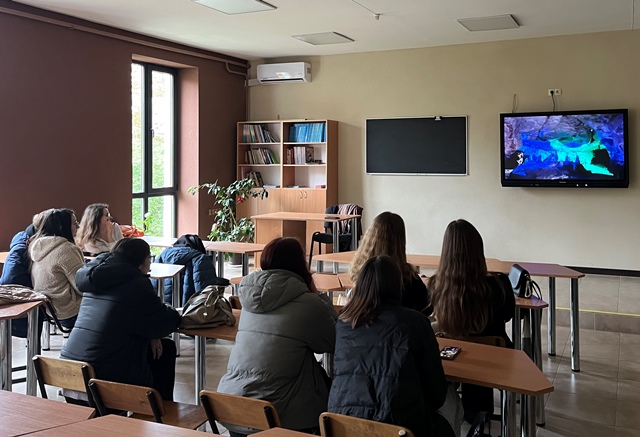  Показ міні-фільму.